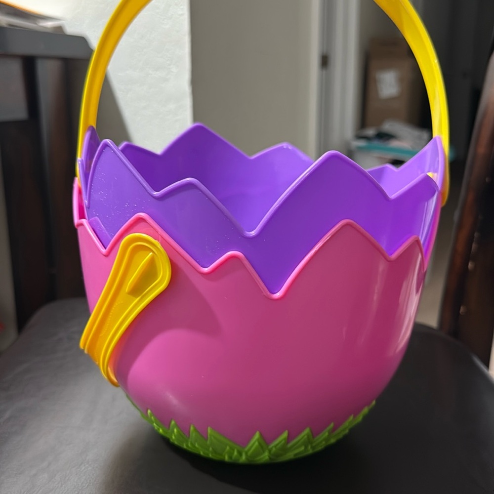 3 Easter egg baskets 🖤💚 5/$25
